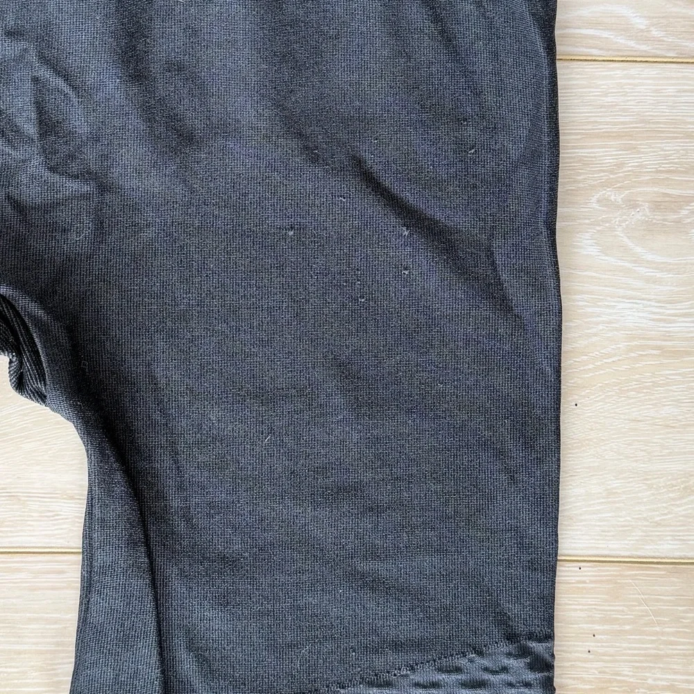 Spanx Grey Moto Textured Leggings - Picture 3 of 6